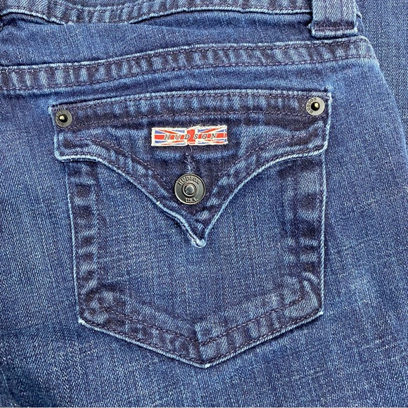 HUDSON Signature Mid-Rise Bootcut Jean - Picture 6 of 10
